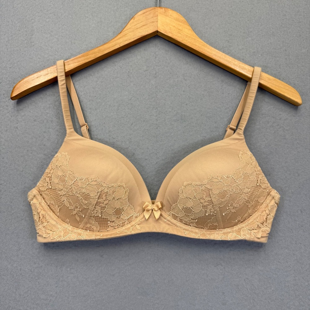 Victoria's Secret Body by Victoria No-Wire Wireless Lace Bra‎ Beige 34C 36012488